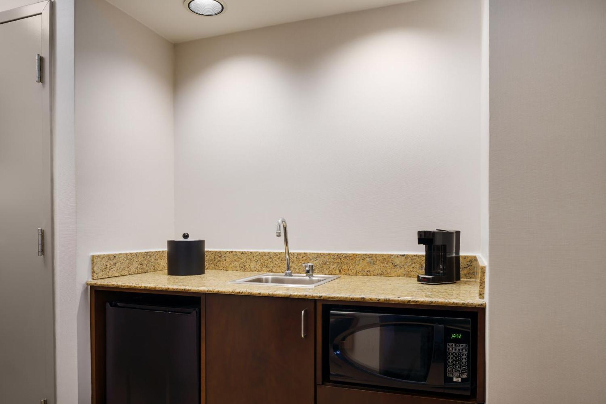 Hotel Hampton Chicago-midway Airport 3*